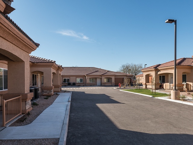 MorningStar Senior Living at Golden Ridge